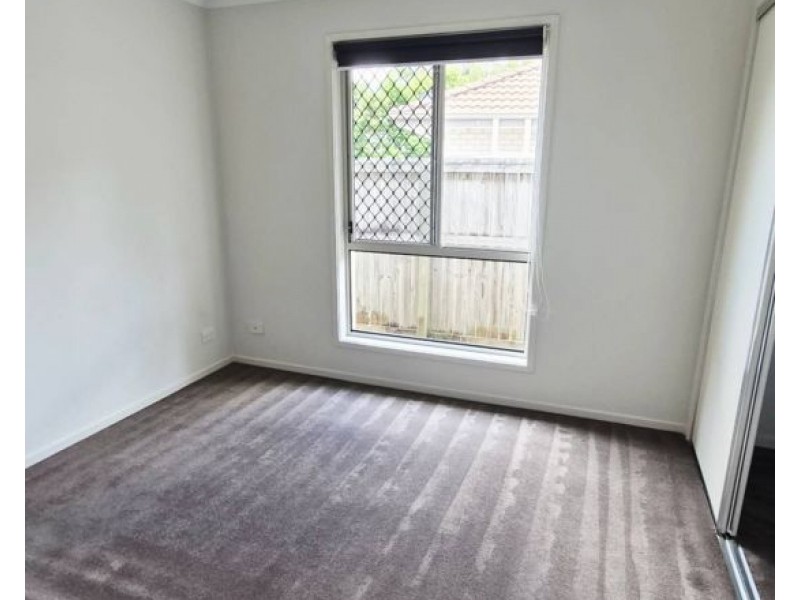 17 Frankland Avenue, Waterford QLD 4133