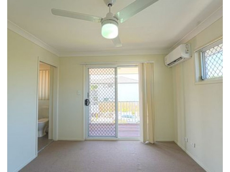 11/1 Daintree Drive, Parkinson QLD 4115