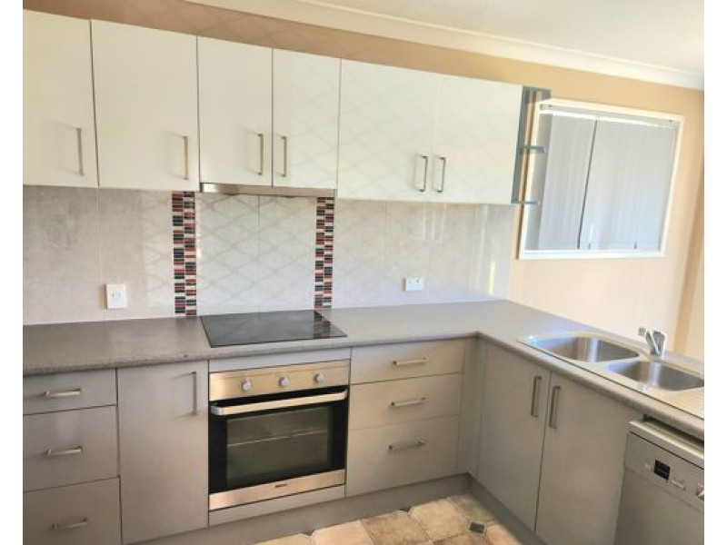 9 Tapioca Street, Eight Mile Plains QLD 4113