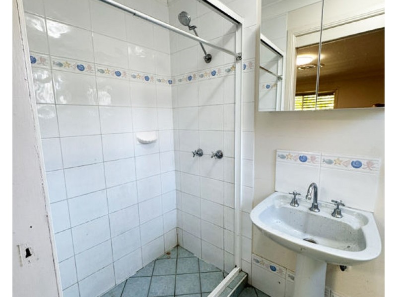 39 Captain Cook Close, Arundel QLD 4214