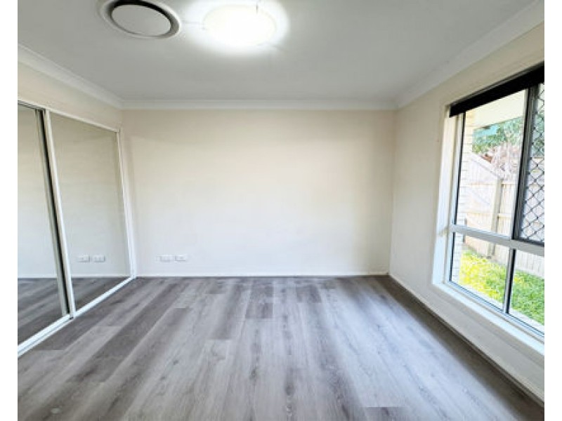 39 Captain Cook Close, Arundel QLD 4214