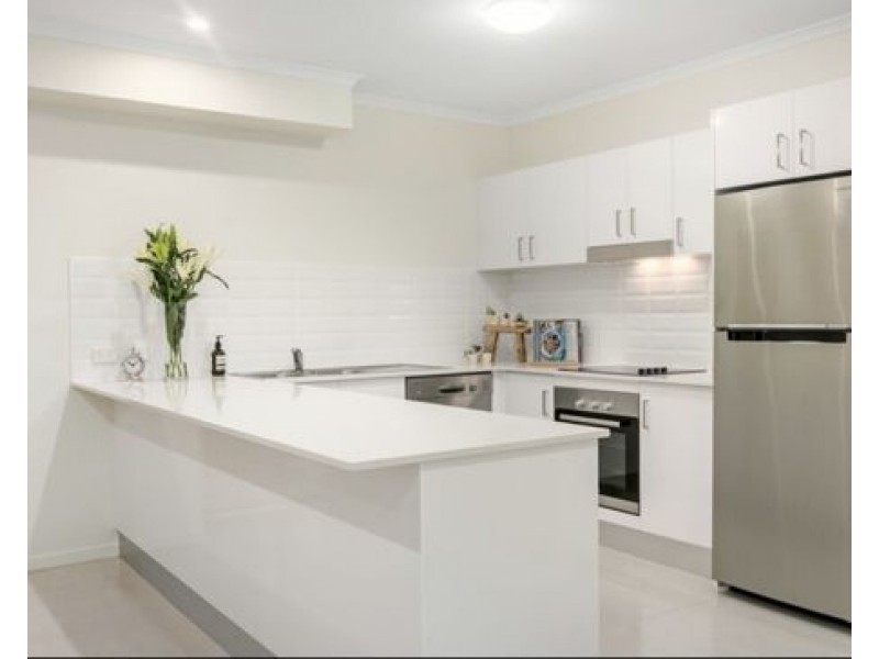 6 6-10 Wattle St, Yorkeys Knob QLD 4878