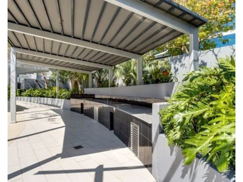 32306/9 Lawson St, Southport QLD 4215