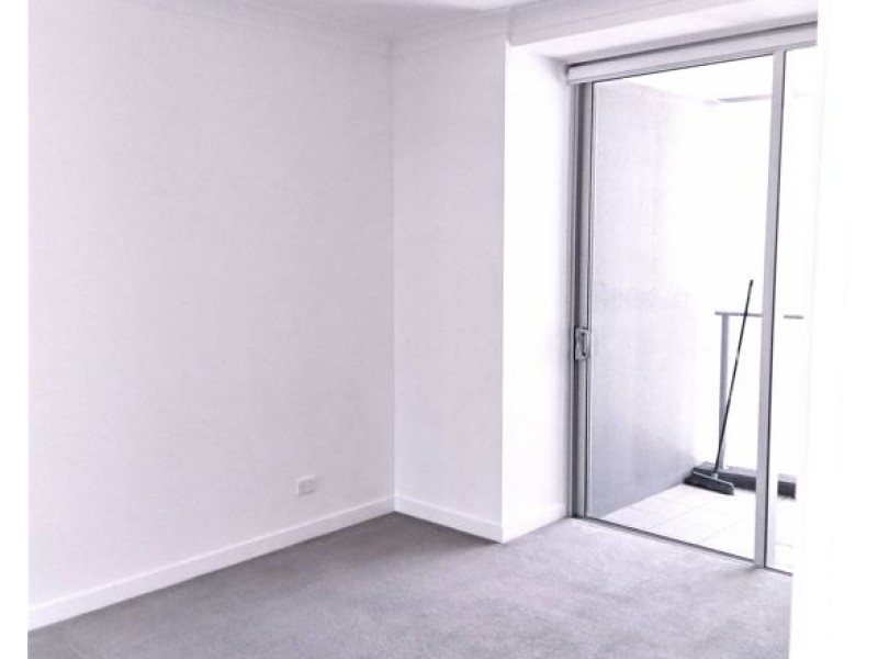 32306/9 Lawson St, Southport QLD 4215