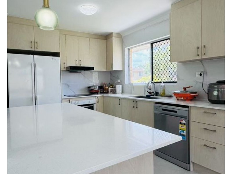 59 Granadilla Street, Macgregor QLD 4109