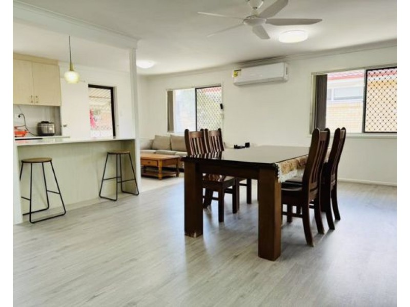 59 Granadilla Street, Macgregor QLD 4109