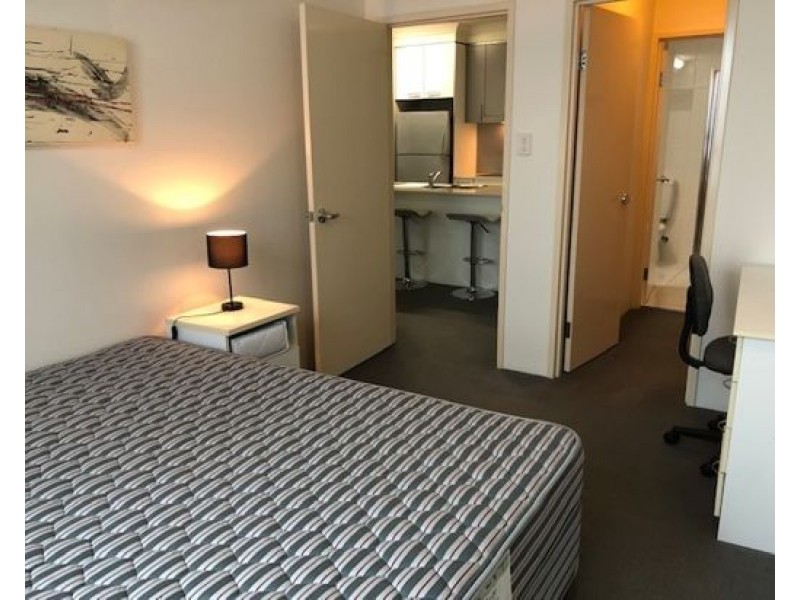 2707 / 3 Main Street, Varsity Lakes QLD 4227