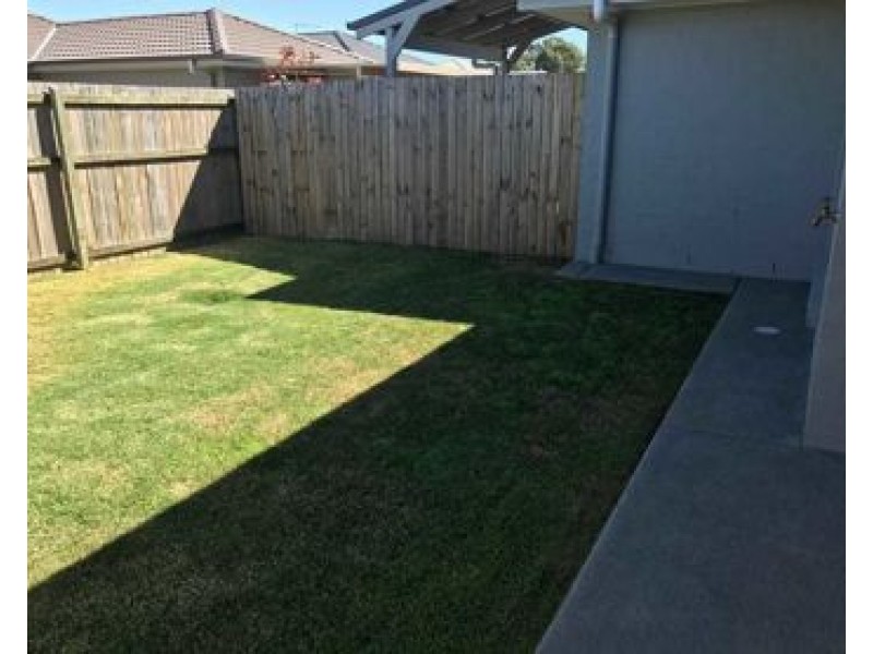 33a CLEARWATER STREET, Bethania QLD 4205