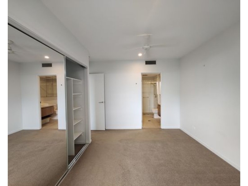 5UF/12 Sander St, Upper Mount Gravatt QLD 4122