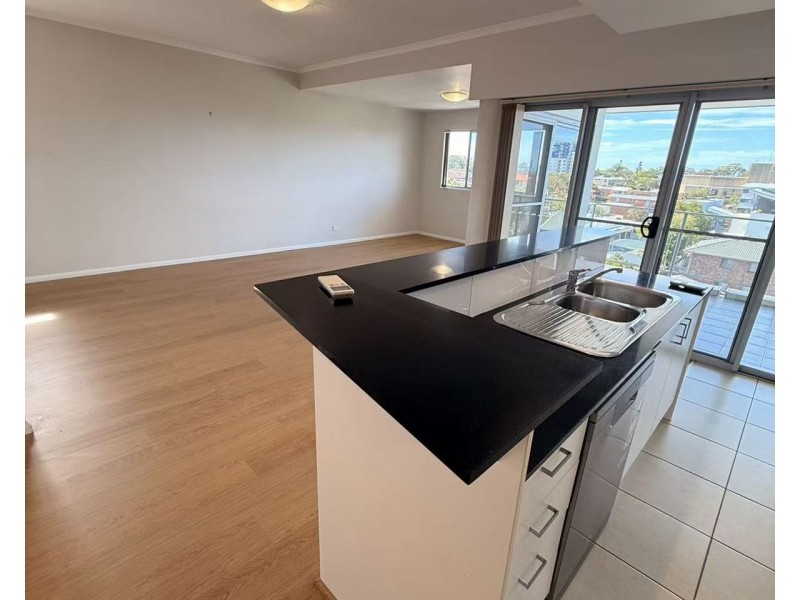 24/1 MCNAUGHTON STREET, Redcliffe QLD 4020