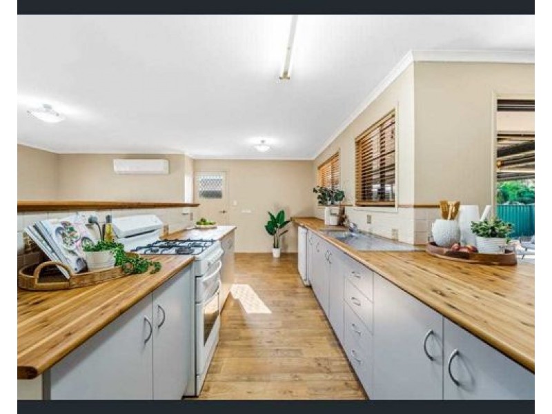 11 Lorna Street, Browns Plains QLD 4118