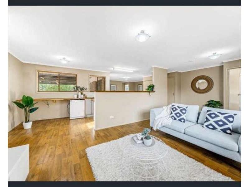 11 Lorna Street, Browns Plains QLD 4118