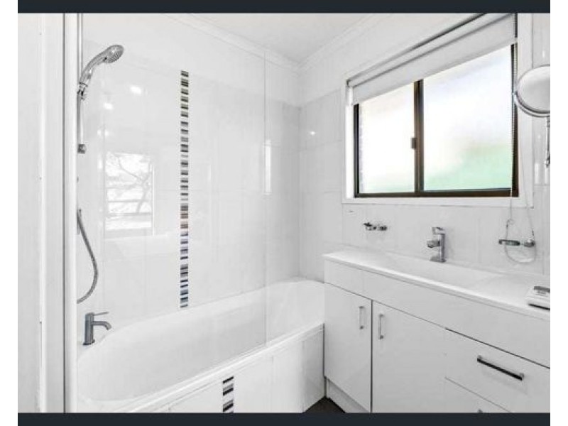 11 Lorna Street, Browns Plains QLD 4118