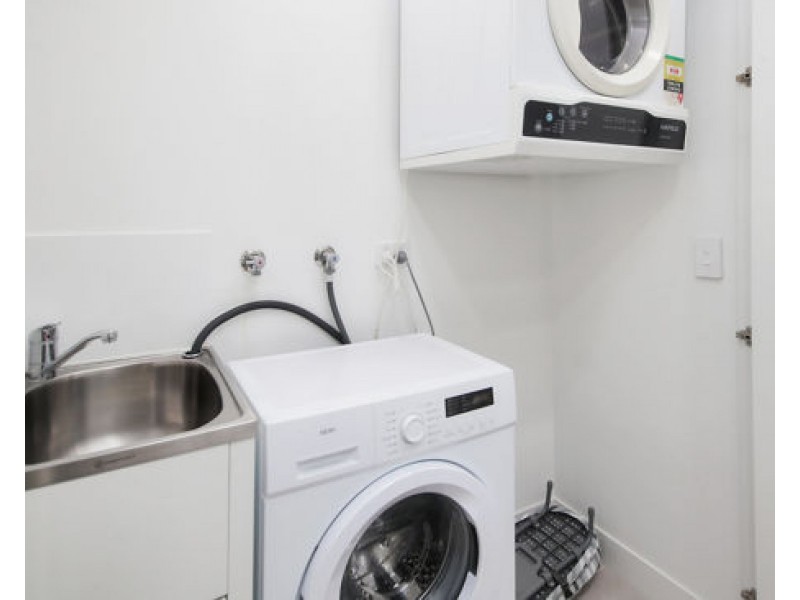 10606/7 Wharf Street, Hamilton QLD 4007