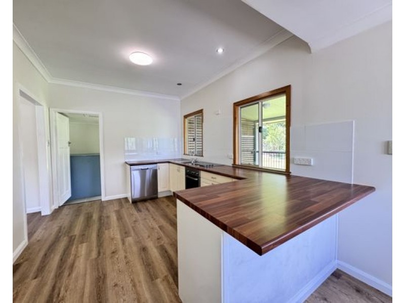 19 Paten Street, North Ipswich QLD 4305