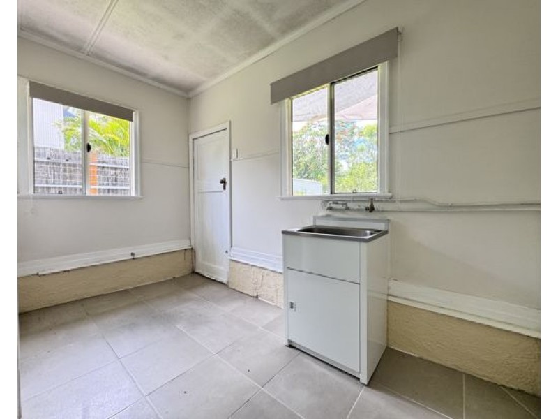 19 Paten Street, North Ipswich QLD 4305