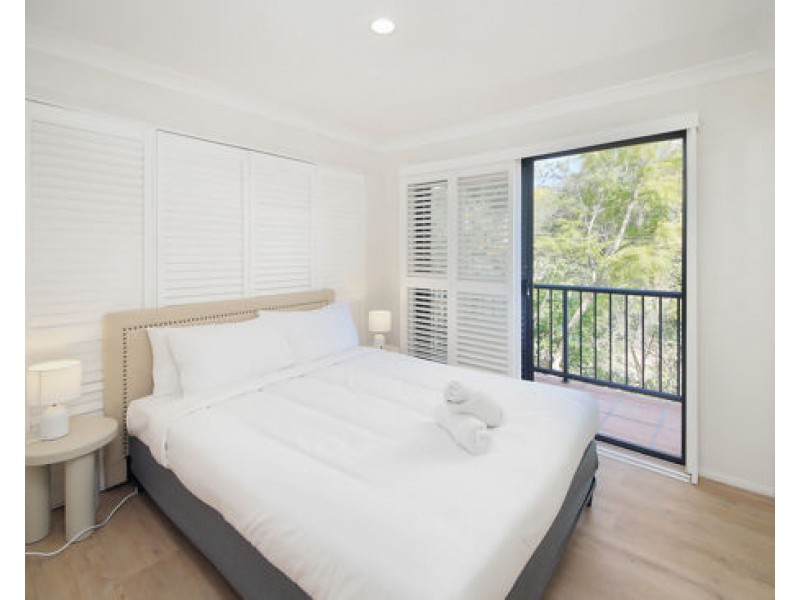 1/68 Armadale Street, St Lucia QLD 4067