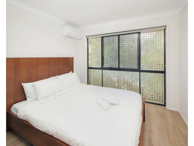 1/68 Armadale Street, St Lucia QLD 4067