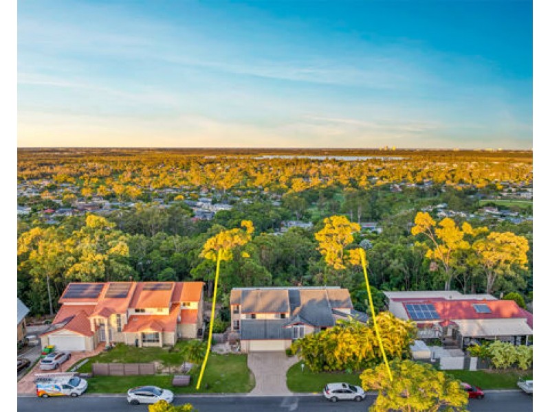 70 Tamworth Drive, Helensvale QLD 4212