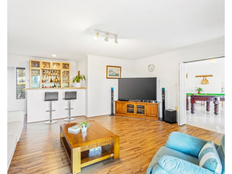 70 Tamworth Drive, Helensvale QLD 4212