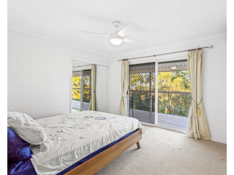 70 Tamworth Drive, Helensvale QLD 4212