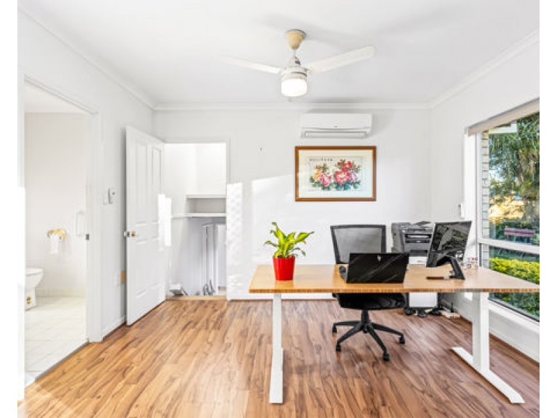 70 Tamworth Drive, Helensvale QLD 4212