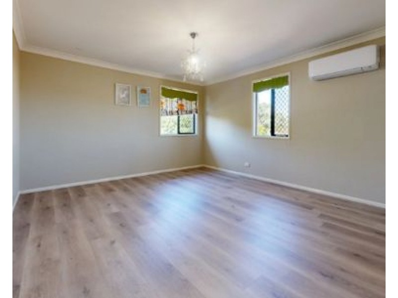 28 Injune Cct, Calamvale QLD 4116