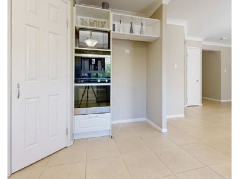 28 Injune Cct, Calamvale QLD 4116