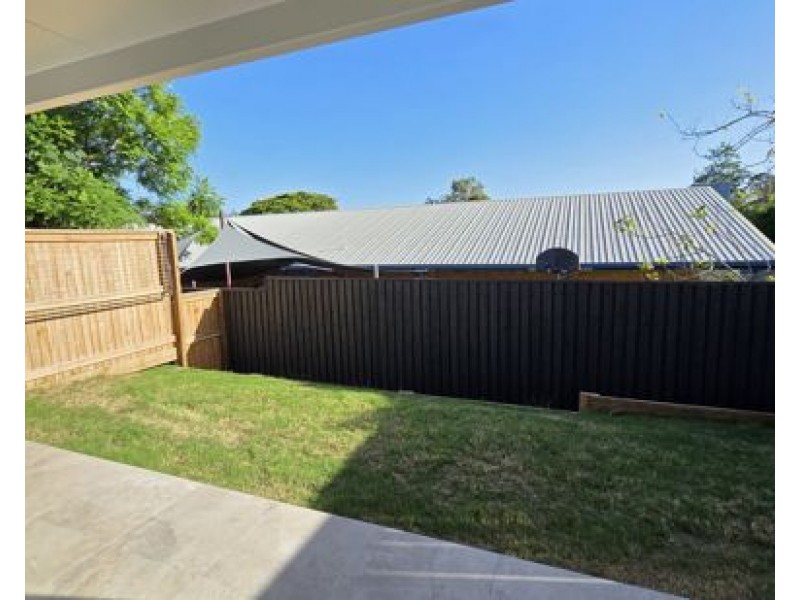 3/27 Byrne st, Bundamba QLD 4304