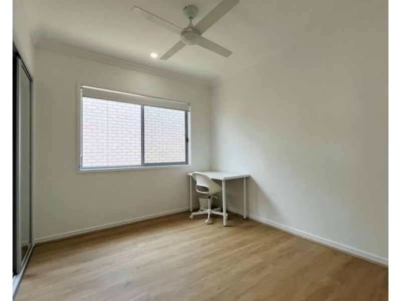 9 A-B-C Barbeth Road, Greenbank QLD 4124