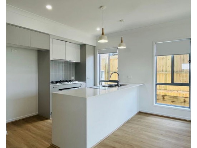 9 A-B-C Barbeth Road, Greenbank QLD 4124