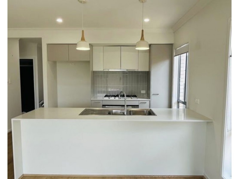 9 A-B-C Barbeth Road, Greenbank QLD 4124