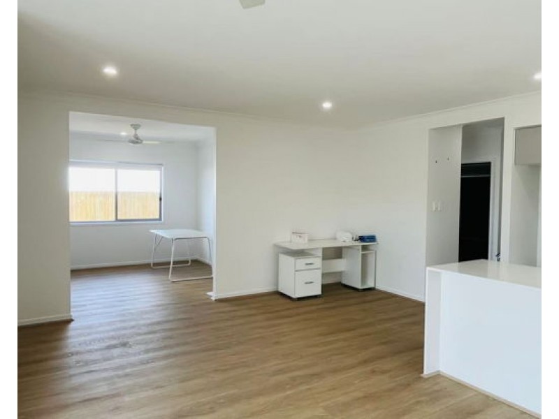 9 A-B-C Barbeth Road, Greenbank QLD 4124