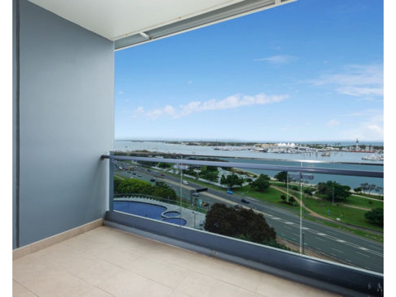 1009/2 Como Crescent, Southport QLD 4215