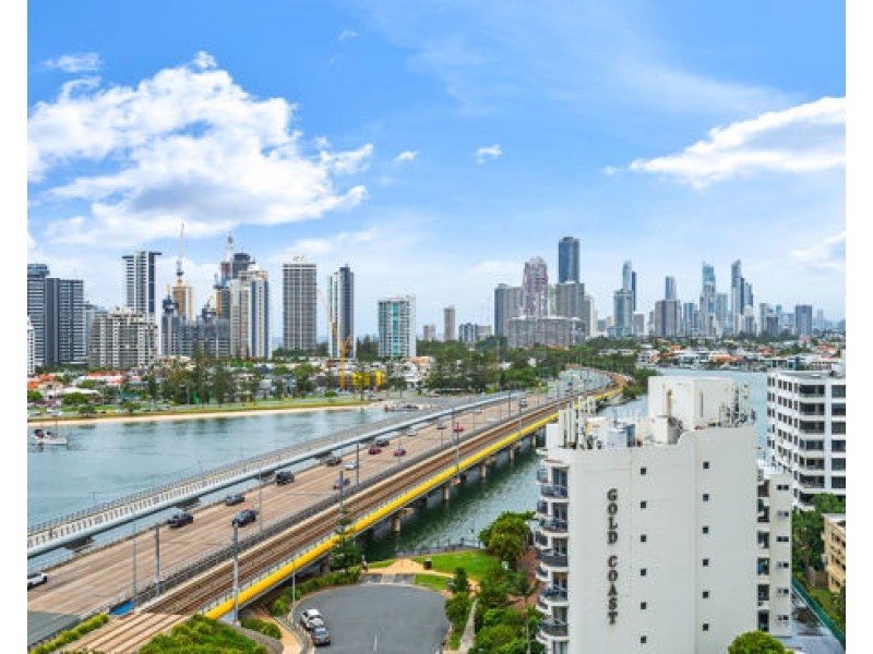 1009/2 Como Crescent, Southport QLD 4215