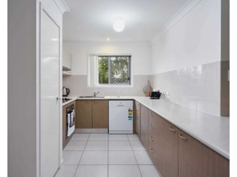 9/131 McAuley Parade, Pacific Pines QLD 4211