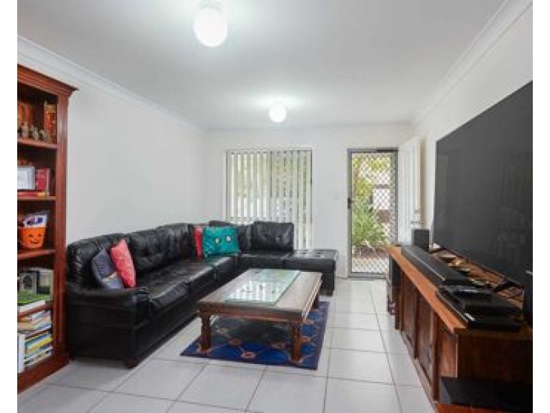 9/131 McAuley Parade, Pacific Pines QLD 4211