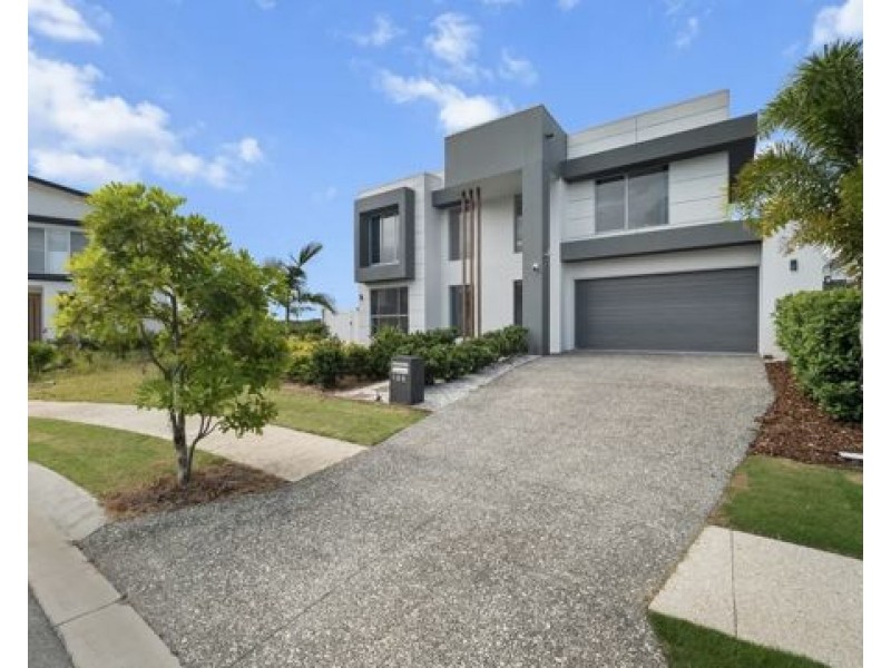 196 Lake Serenity Boulevard, Helensvale QLD 4212