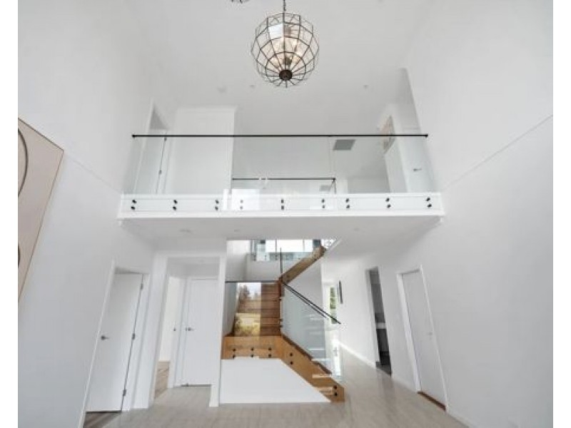 196 Lake Serenity Boulevard, Helensvale QLD 4212