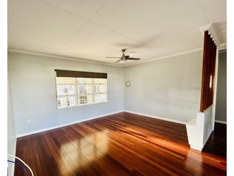 32 Mayrene Street, Carina QLD 4152