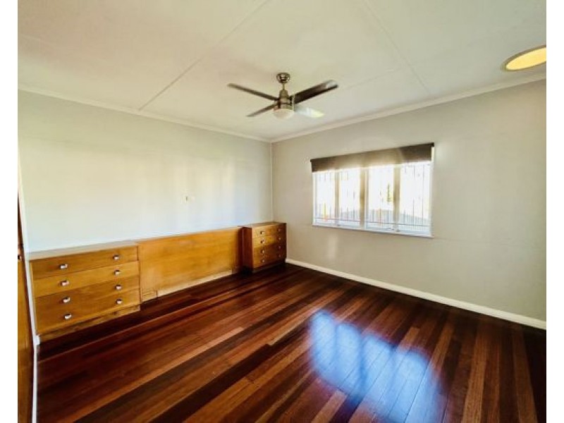 32 Mayrene Street, Carina QLD 4152