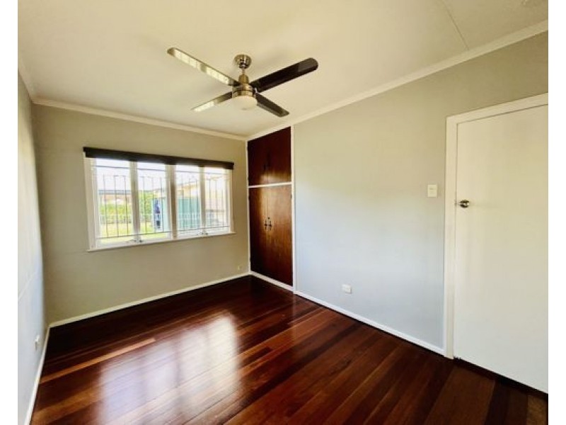 32 Mayrene Street, Carina QLD 4152