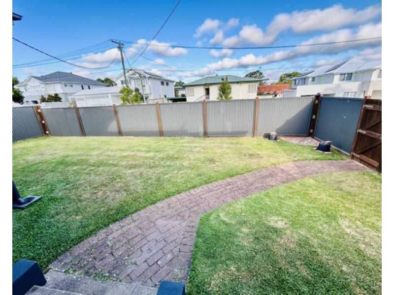 32 Mayrene Street, Carina QLD 4152