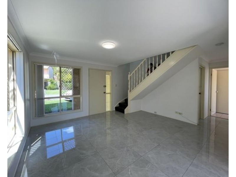 18/134 Hill Rd, Runcorn QLD 4113