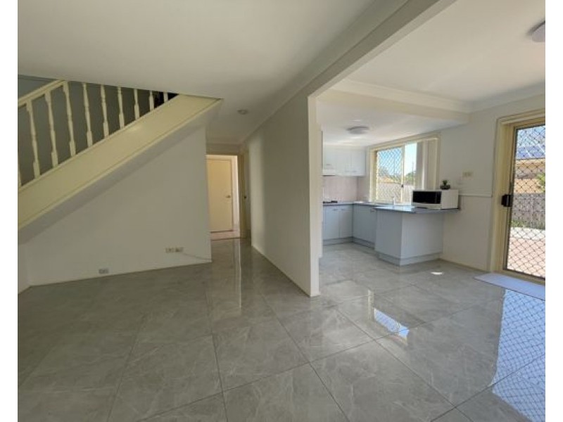 18/134 Hill Rd, Runcorn QLD 4113