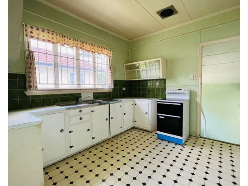 74 Rosedale S, Coopers Plains QLD 4108