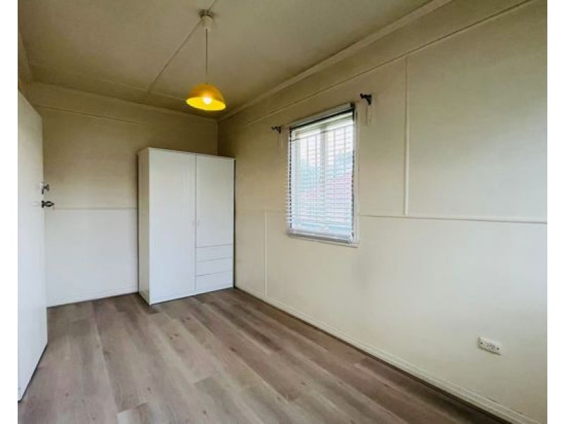 74 Rosedale S, Coopers Plains QLD 4108