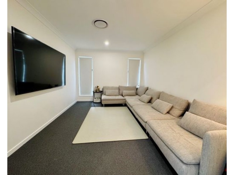 31 Reuben Boulevard, Logan Reserve QLD 4133