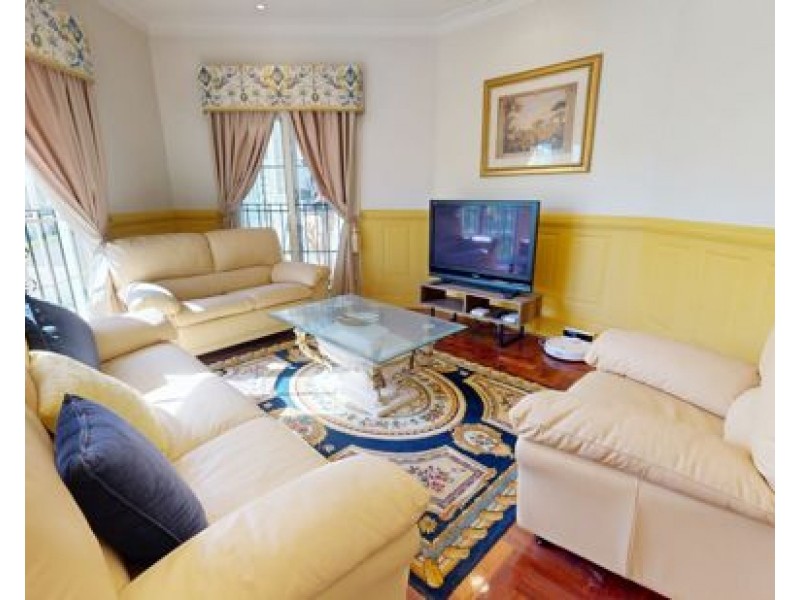 3 Joynt St, Hamilton QLD 4007