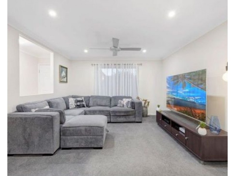 30 Lindfield St, Parkinson QLD 4115